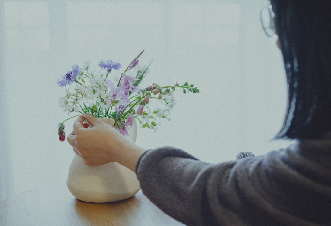 Growing flowers: lighting up the healthy light of life
